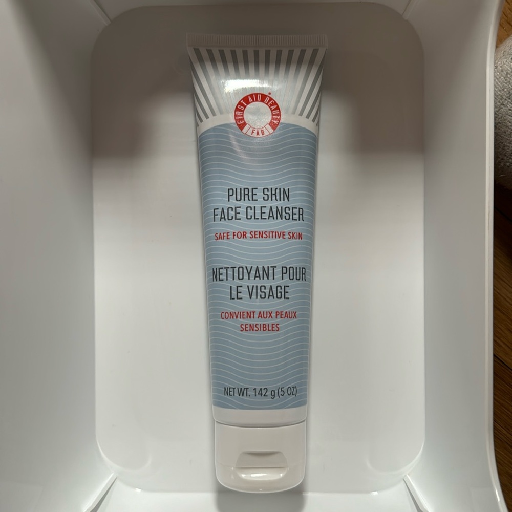 First Aid Beauty Pure Skin Face Cleanser - Picture 2 of 4